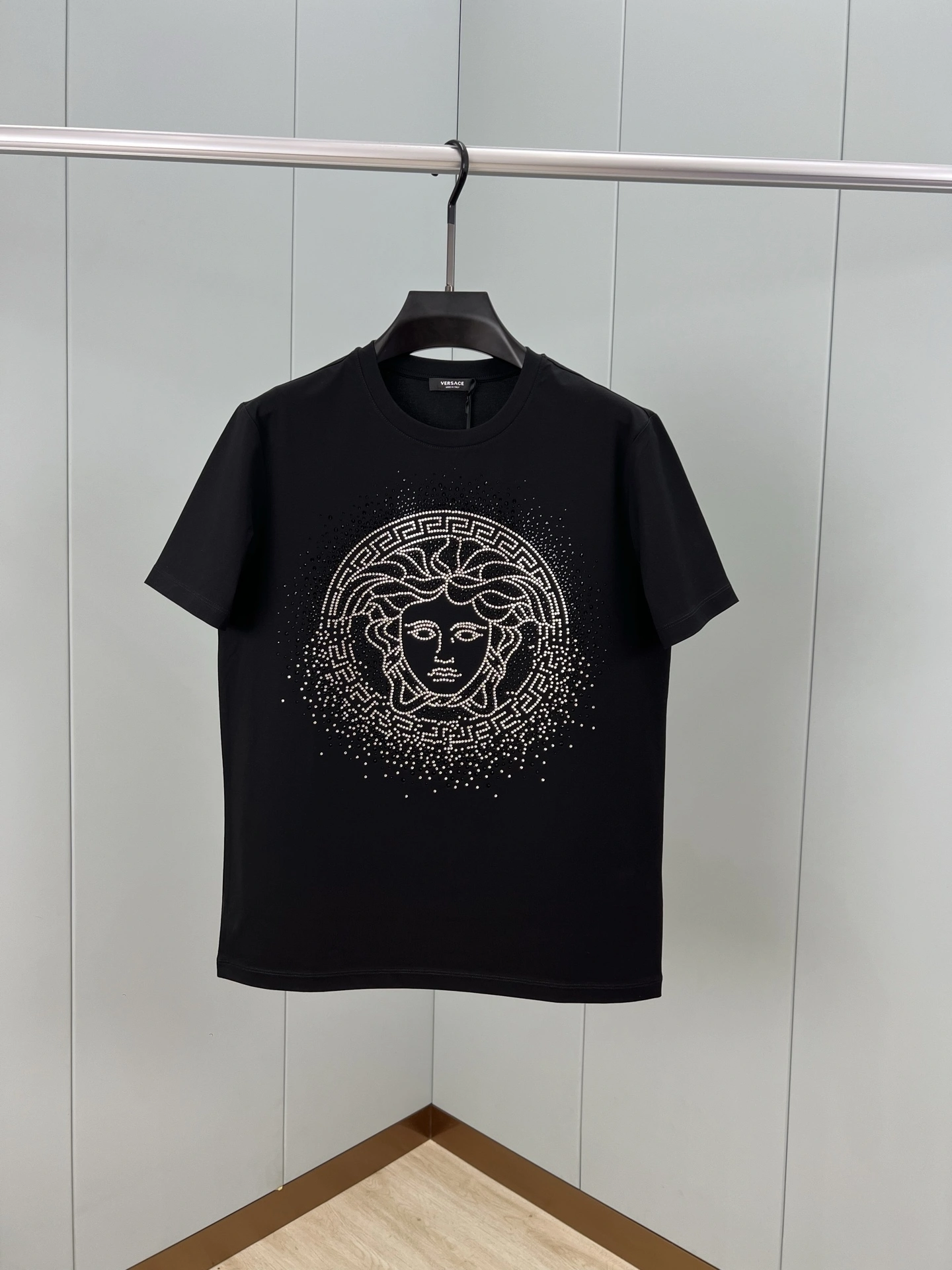&wg.luxury- V5rs135 Fading Medusa Cotton 4colour item:E-F054C1708-4